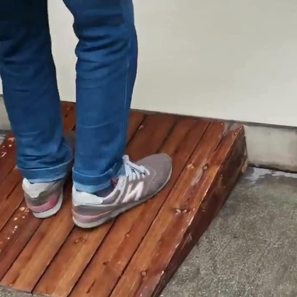 Wood Threshold Ramp Curb Ramp for Wheelchair - Non Slip Transition Ramp for Home/Front Door/Yard/Patio/Entry - 4 7 8 10 Rise, Doorway Ramp (60x70x20cm/24x28x8'')