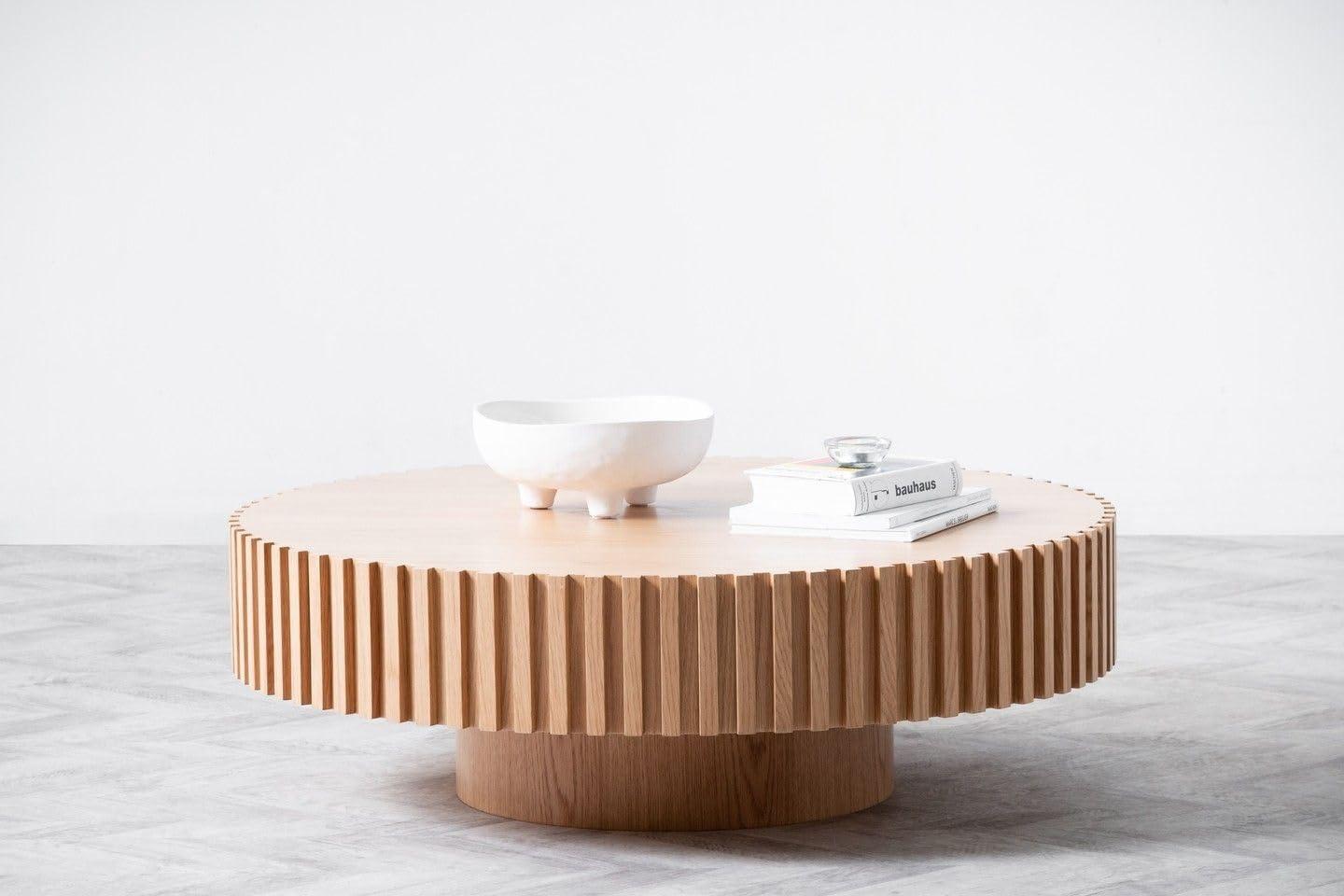 WILLIAMSPACE 31.49' Oak Round Coffee Table, Modern Luxury Wood Circle Drum Center Table for Living Room, Accent Side Table End Table for Apartment, ø31.49'' x 13.77''H (Oak)