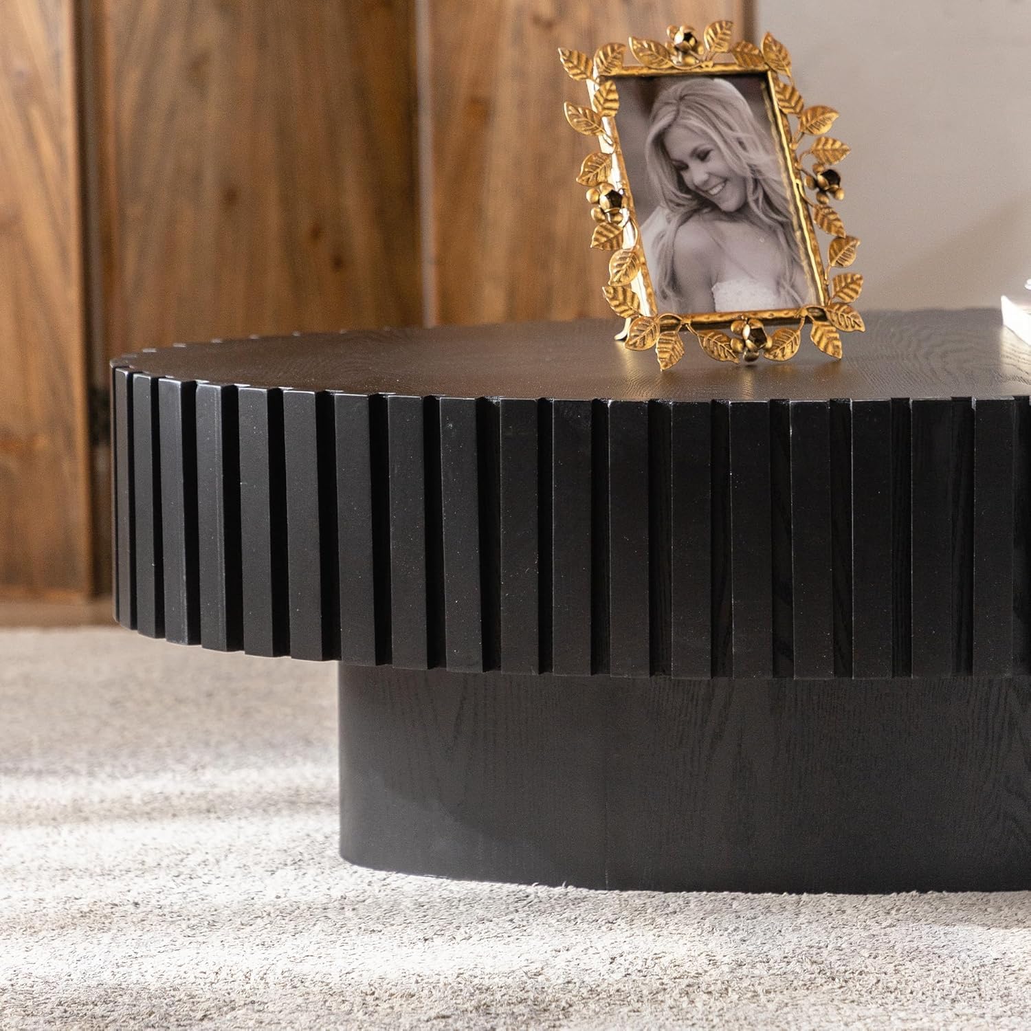 43.3in Oval Fluted Coffee Table Drum Coffee Tables for Living Room Modern Pedestal Center Table (Oval Black 43.3in)