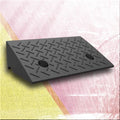 Rubber Threshold Ramp, 2' 7' Rise Lightweight Wheelchair Curb Ramps, Portable Door Entry Ramps for Doorway Sidewalk Garage Warehouse(H 15 CM/6')
