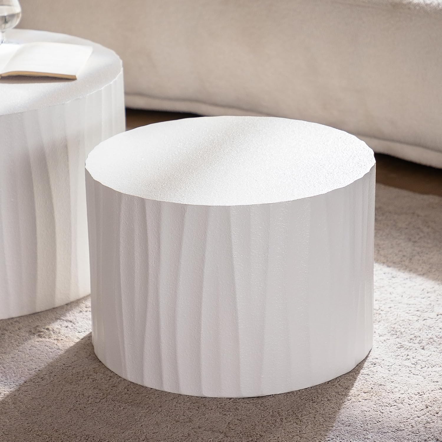 Nesting Coffee Table Set of 2 Round Wooden Coffee Tables Circle Modern Table for Living Room Bedroom Accent End Side Table White