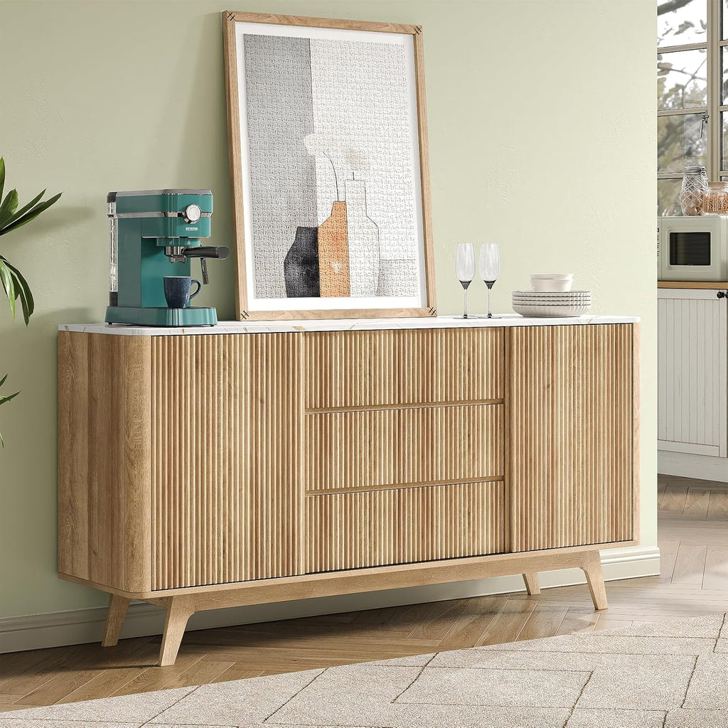 Yanosaku 62' W Fluted Buffet Cabinet with Sliding Doors, Modern Sideboard Storage Cabinet with Power Outlet & 3 Drawers, Mid-Century Coffee Bar Table for Living Room, Dinning Room, Natural