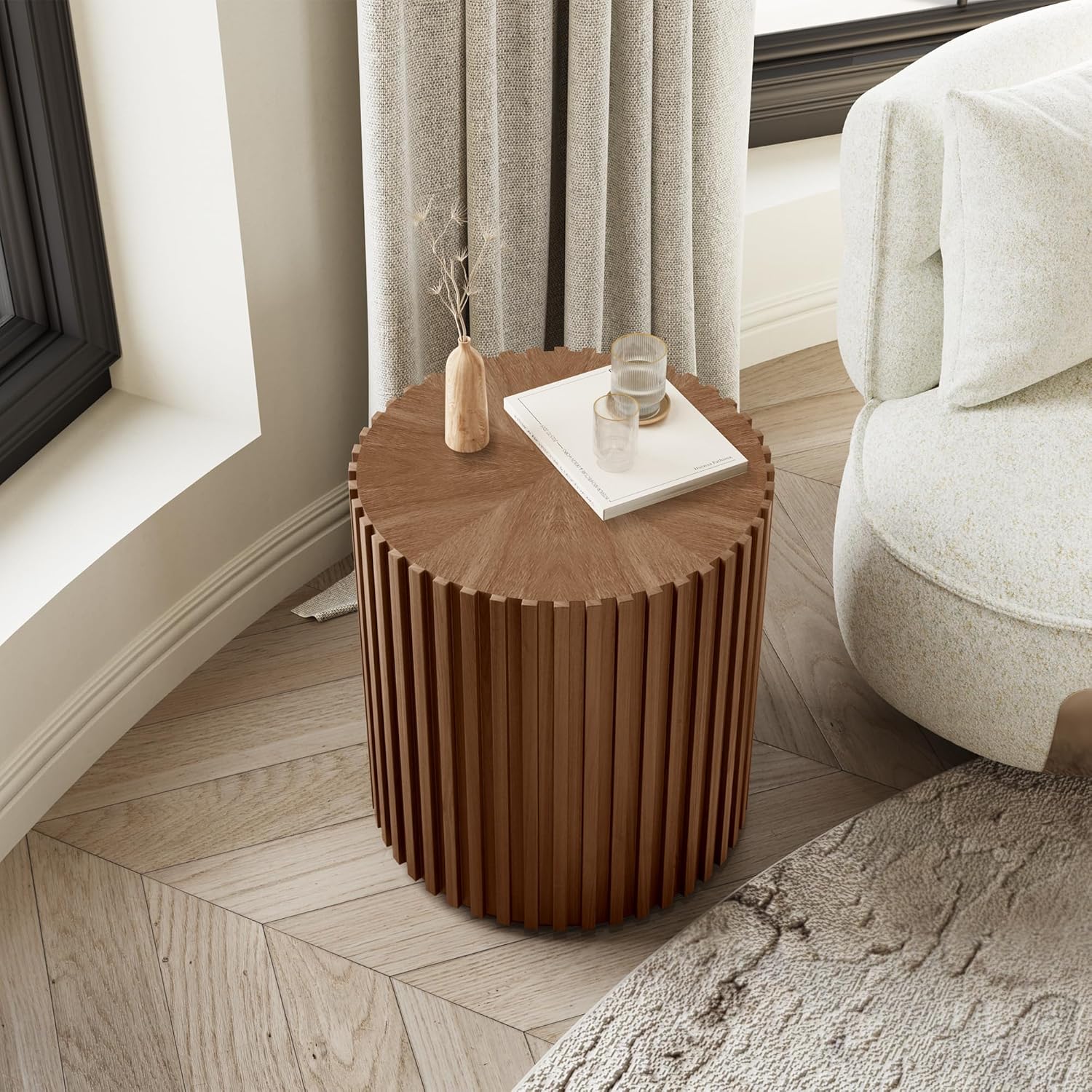 POVISON Round Coffee Side Table, Mid Century Wood End Table, Fluted Side Table for Living Room Bedroom Office, 20.08', Light Walnut