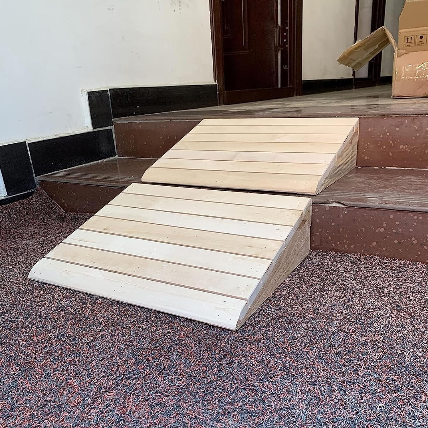 Solid Wood Curb Ramps, 715 cm Rise Portable Nonslip Threshold Ramps for Garage, Patio Door Shed, Loading Dock, Driveway Wheelchair Sidewalk (Size : 30x33.8x13cm/12x12x5.1in)