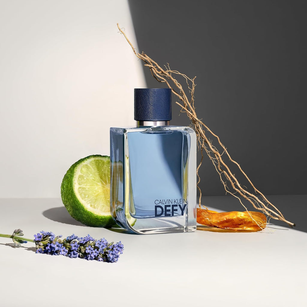 Calvin Klein Defy Eau de Toilette – Woody Men's Cologne – With Notes of Bergamot Oil, Lavender Absolute & Vetiver Oil – Long Lasting Fragrance