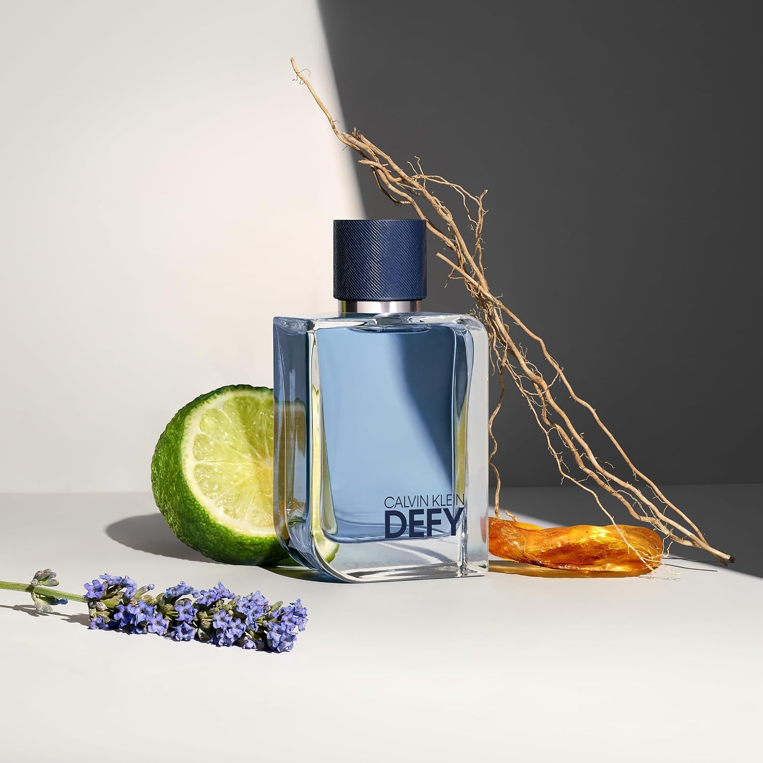 Calvin Klein Defy Eau de Toilette – Woody Men's Cologne – With Notes of Bergamot Oil, Lavender Absolute & Vetiver Oil – Long Lasting Fragrance
