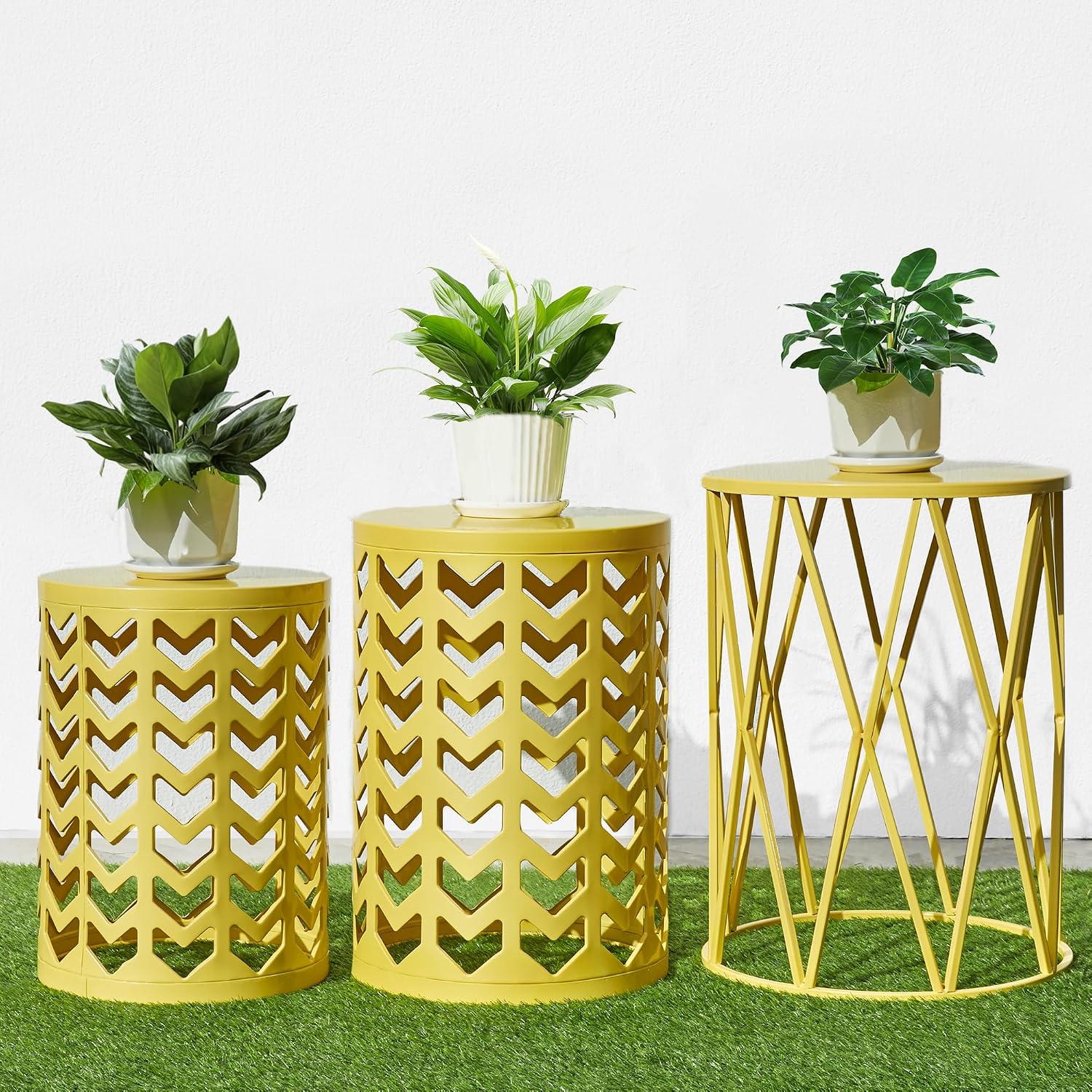 Nesting Side Table Set of 3 Decorative Round Garden Stools for Indoor Outdoor Heavy Duty Metal Frame Side Table Nightstands Modern End Table Plant Stand, Yellow