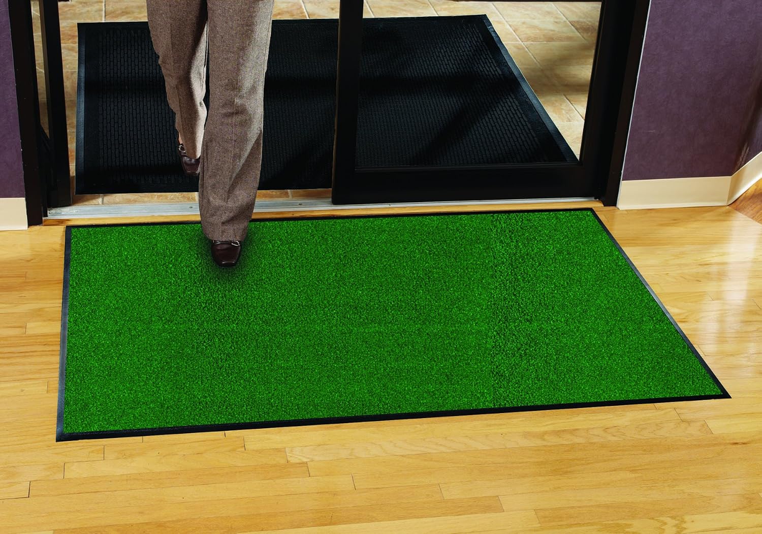 Guardian Platinum Series Indoor Wiper Floor Mat, Rubber with Nylon Carpet, 2'x16', Green, 94021640
