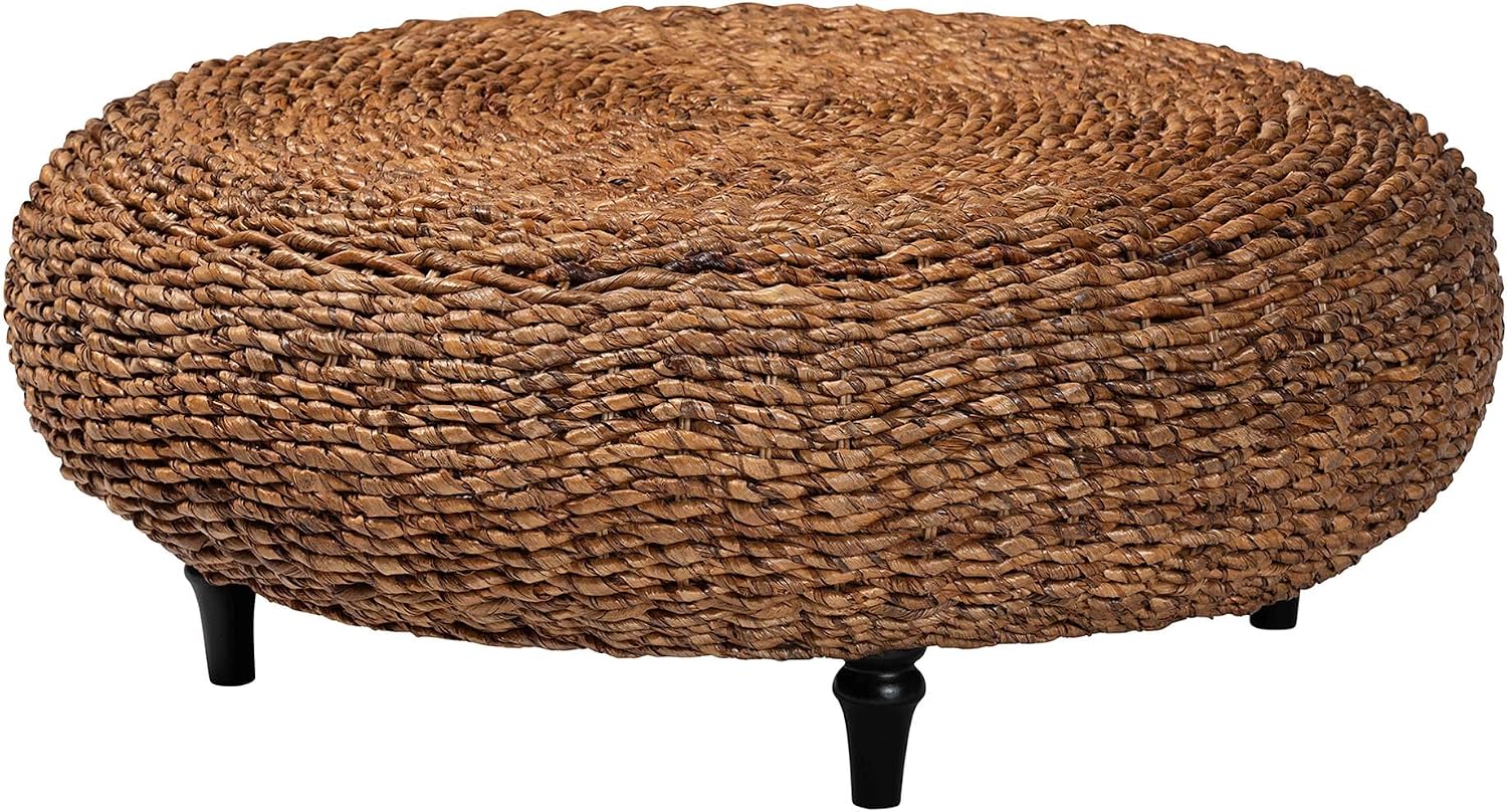 bali & pari Riau Handwoven Seagrass Coffee Table with Wooden Legs – Natural Wicker Round Living Room Table for Living Room or Bedroom Décor