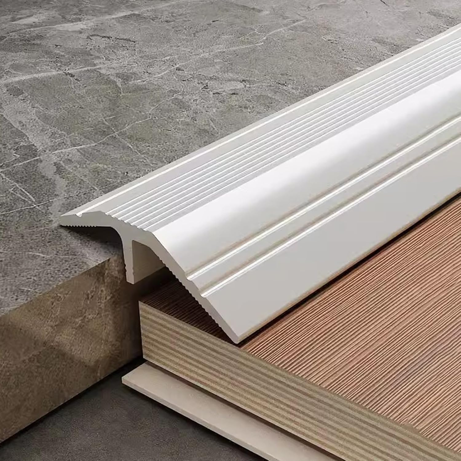 Floor Transition Strip Aluminum Alloy Threshold Divider Strip, Tile to Wood Edge Trim Bars, Connection Flooring Gap Decoration Covering, Doorways Threshold Reducer(Silver)