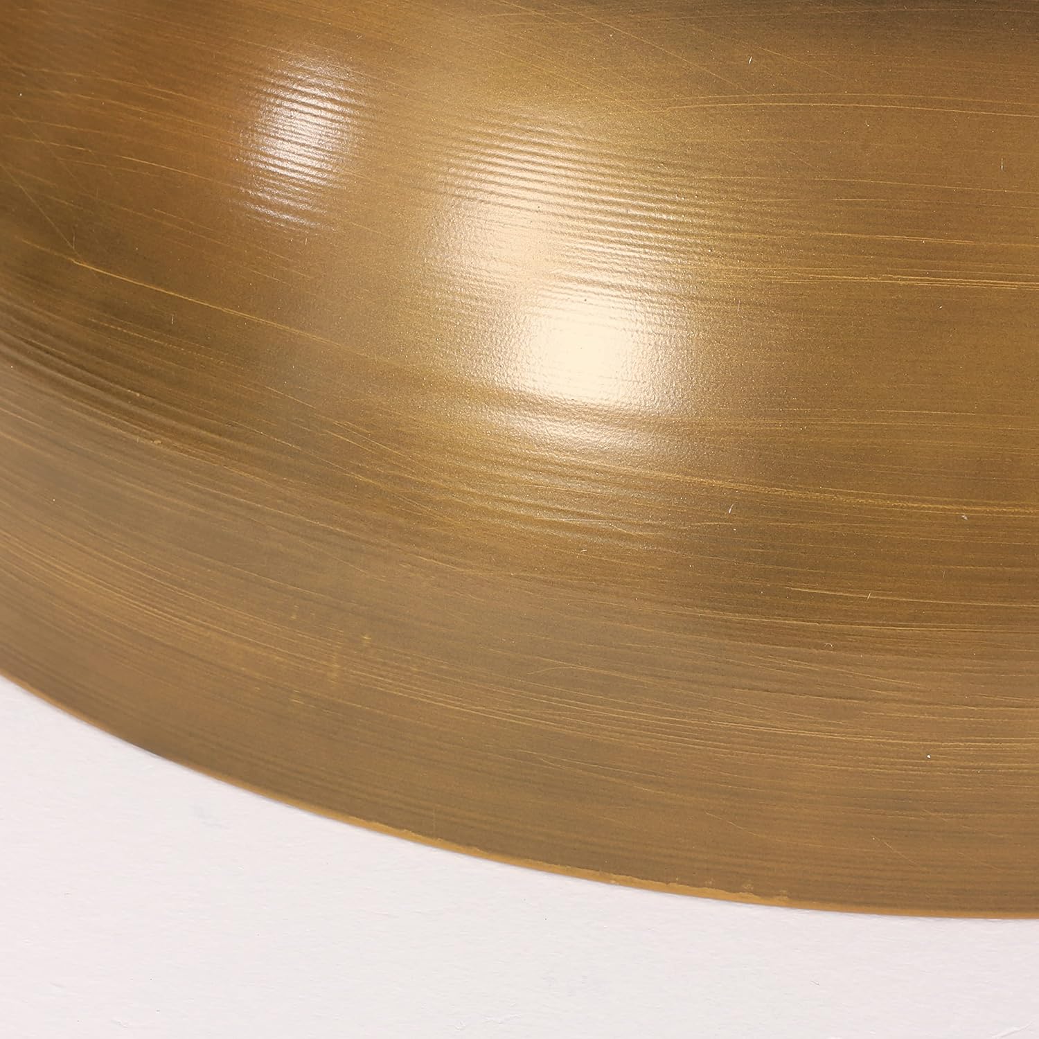 Merax Metal Hammered Coffee Table 24.25' Round Tabletop, Modern Iron Hourglass Coffee Table for Living Room, No Assembly Required, Bear 150lbs, Gold
