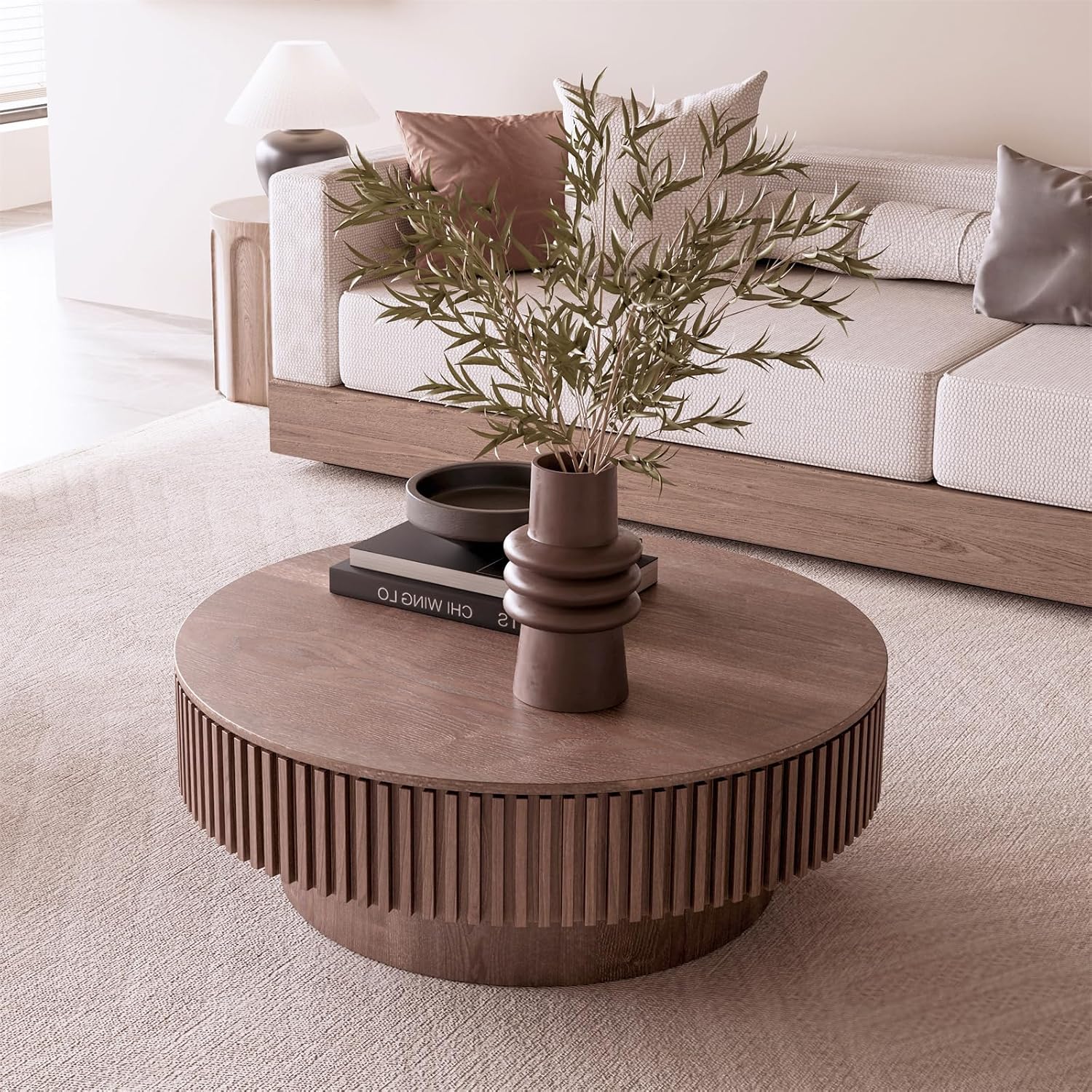 39.37'' Round Coffee Table for Living Room, Fluted Coffee Table with Hidden Storage, Solid Wood Veneered Circle Tea Table, Modern Tea Table for Small Space Apartment (Walnut)