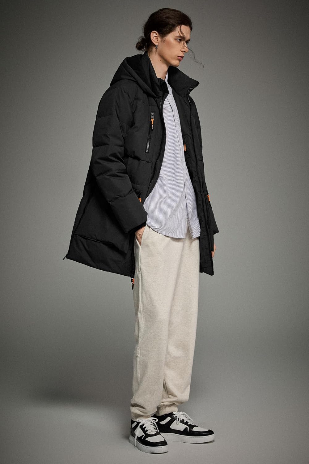 Orolay Men's Thickened Down Jacket Hooded Winter Puffer Jacket with 6 Pockets