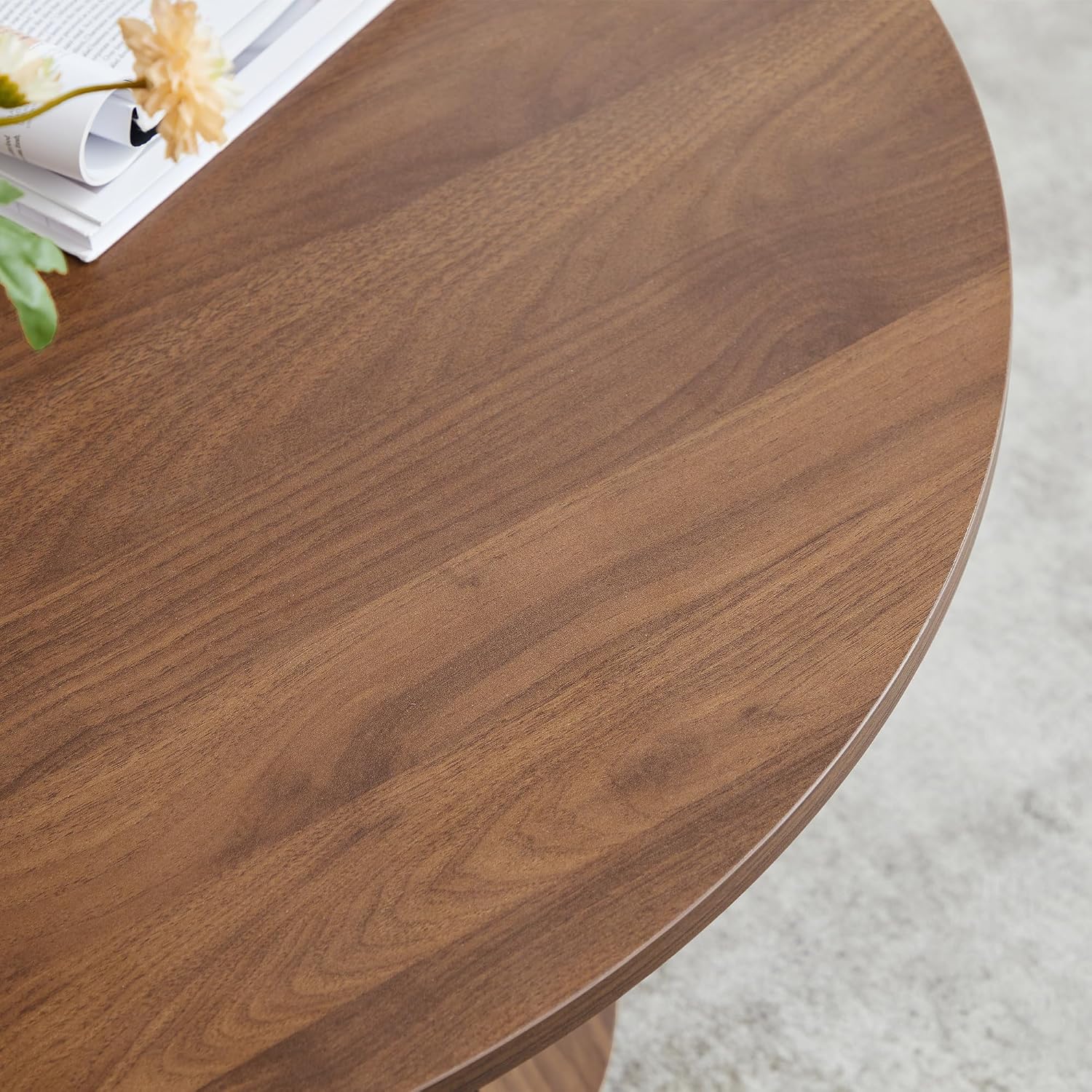 31.5' Round Coffee Table, Modern Farmhouse Wood Coffee Table with Pedestal Base, Small Space Circle Center Table for Living Room, Apartment, Walnut