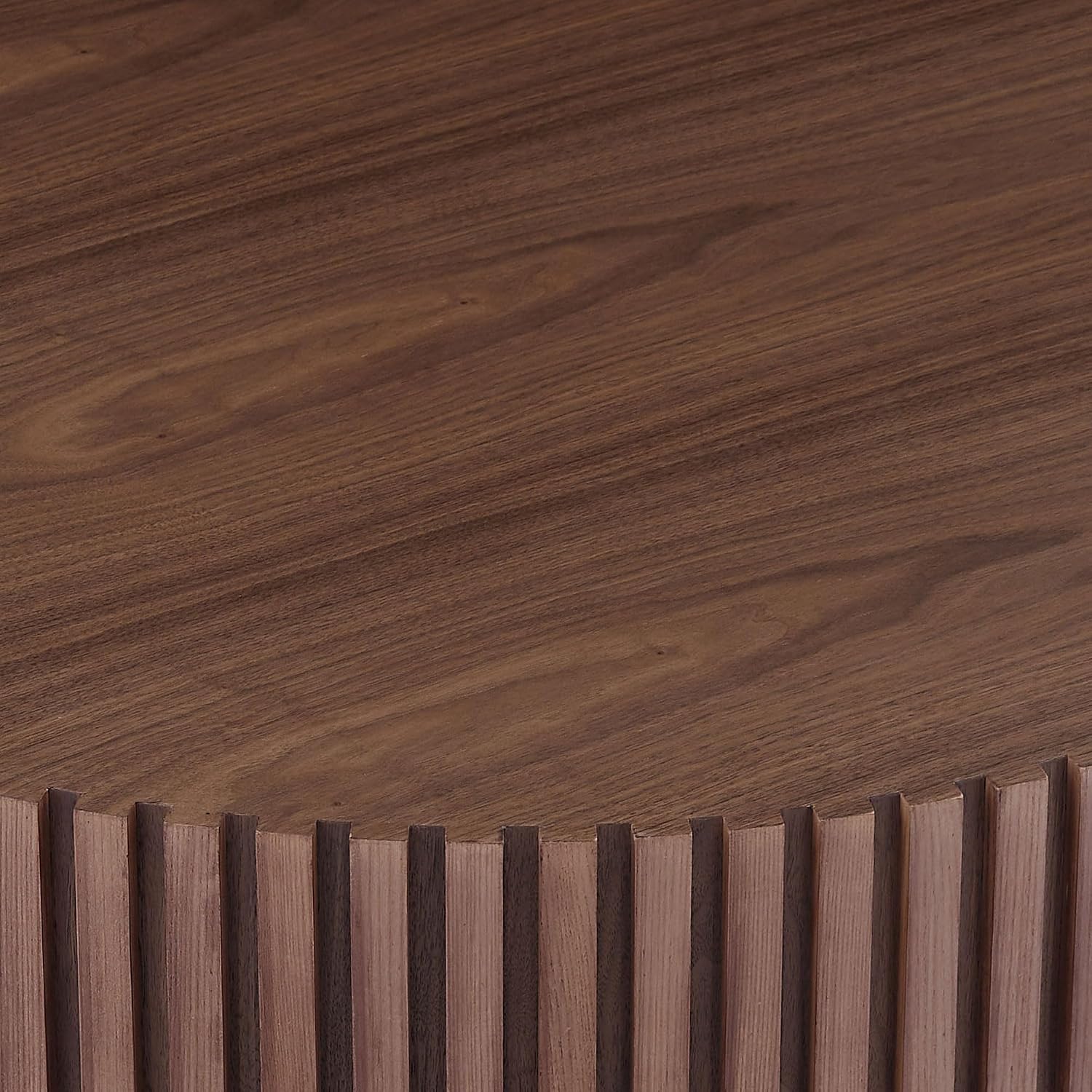 39.4 Inch Round Coffee Table for Living Room, Modern Wooden Circle Center Table with Solid Wood Veneer, Easy Assembly, Walnut