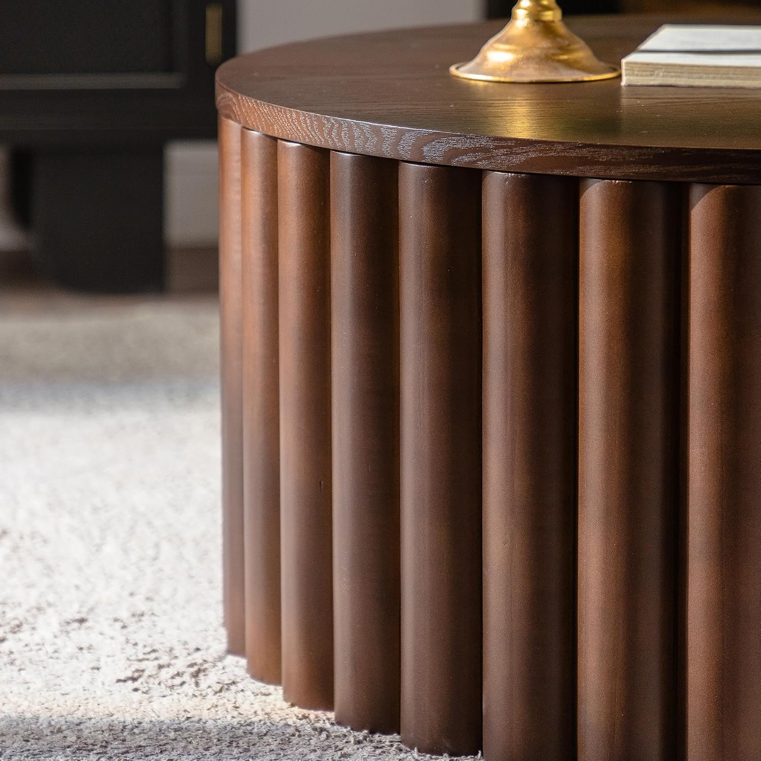 ø27.55'' Round Lift Top Coffee Table with Hidden Storage Space, Modern Drum Handcraft Wood Fluted Coffee Table for Living Room, No, Assembly, Walnut