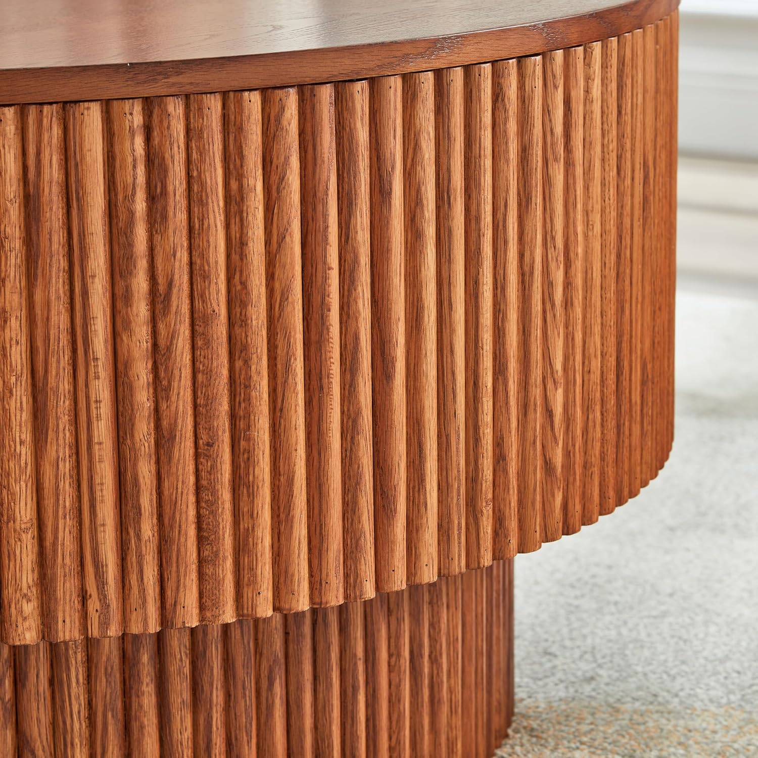 31.49' Wood Round Coffee Table for Living Room, Fluted Circle Coffee Table with Storage, Modern Handcraft Coffee Table for Apartment, Easy Assembly(Espresso, 31.49'x31.49'x15.74')