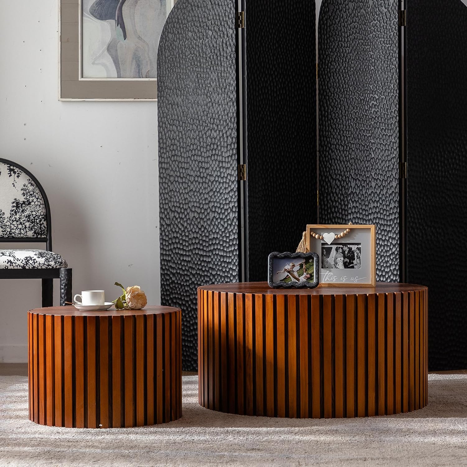 KEVINSPACE Nesting Coffee Table Set of 2 Circle CoffeeTable Modern NestingTables for Living Room Round Fluted Wooden CoffeeTabl No Need Assembly for Bedroom Balcony Lounge 47.25' Walnut