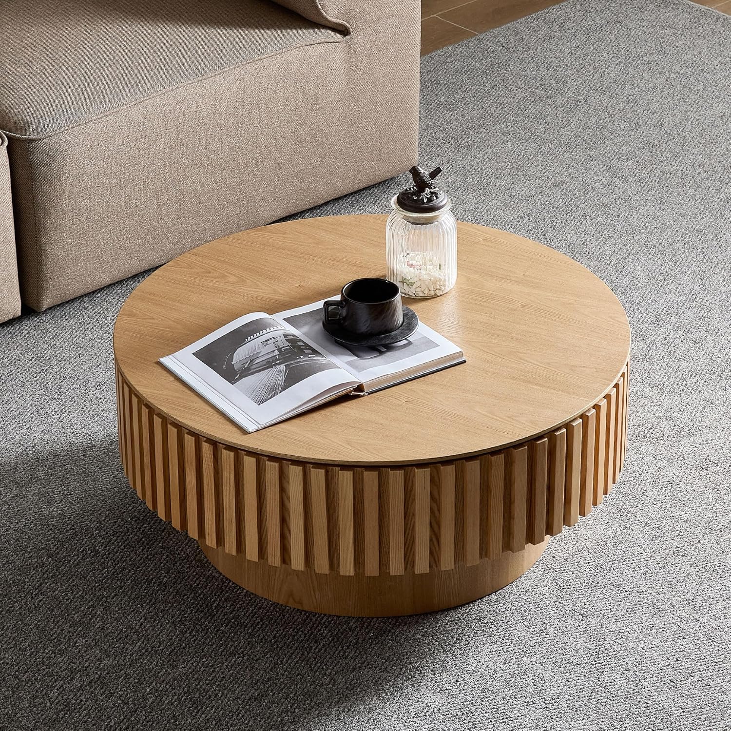WILLIAMSPACE 31.49' Round Coffee Table with Storage for Living Room, Modern Circle Center Table with Solid Wood Veneered & Sturdy Pedestal, Accent End Tea Table for Apartment - Oak